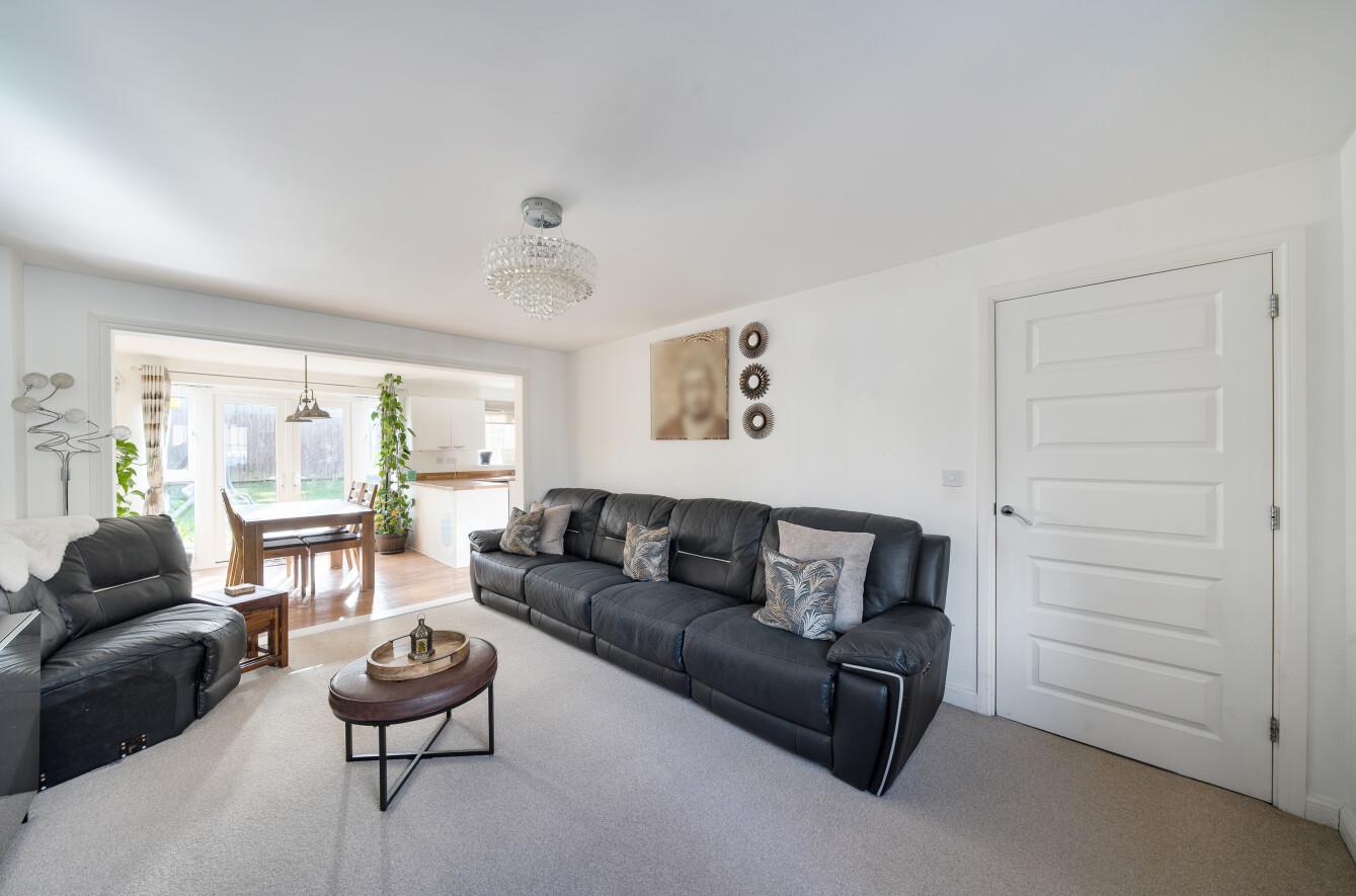 Cae Morfa, Neath, SA10 6EH